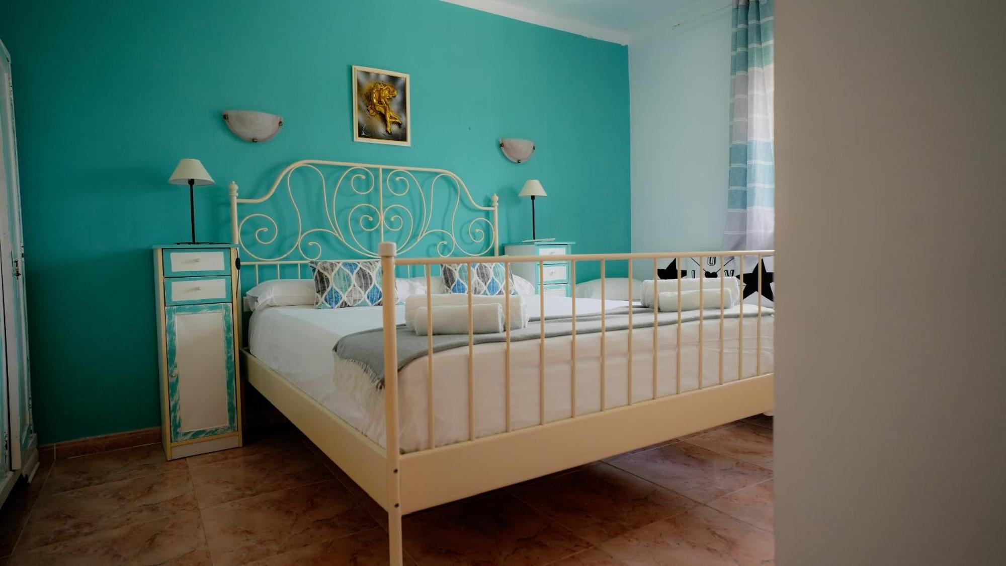 La Casa De Mima Bed & Breakfast Cubelles Room photo