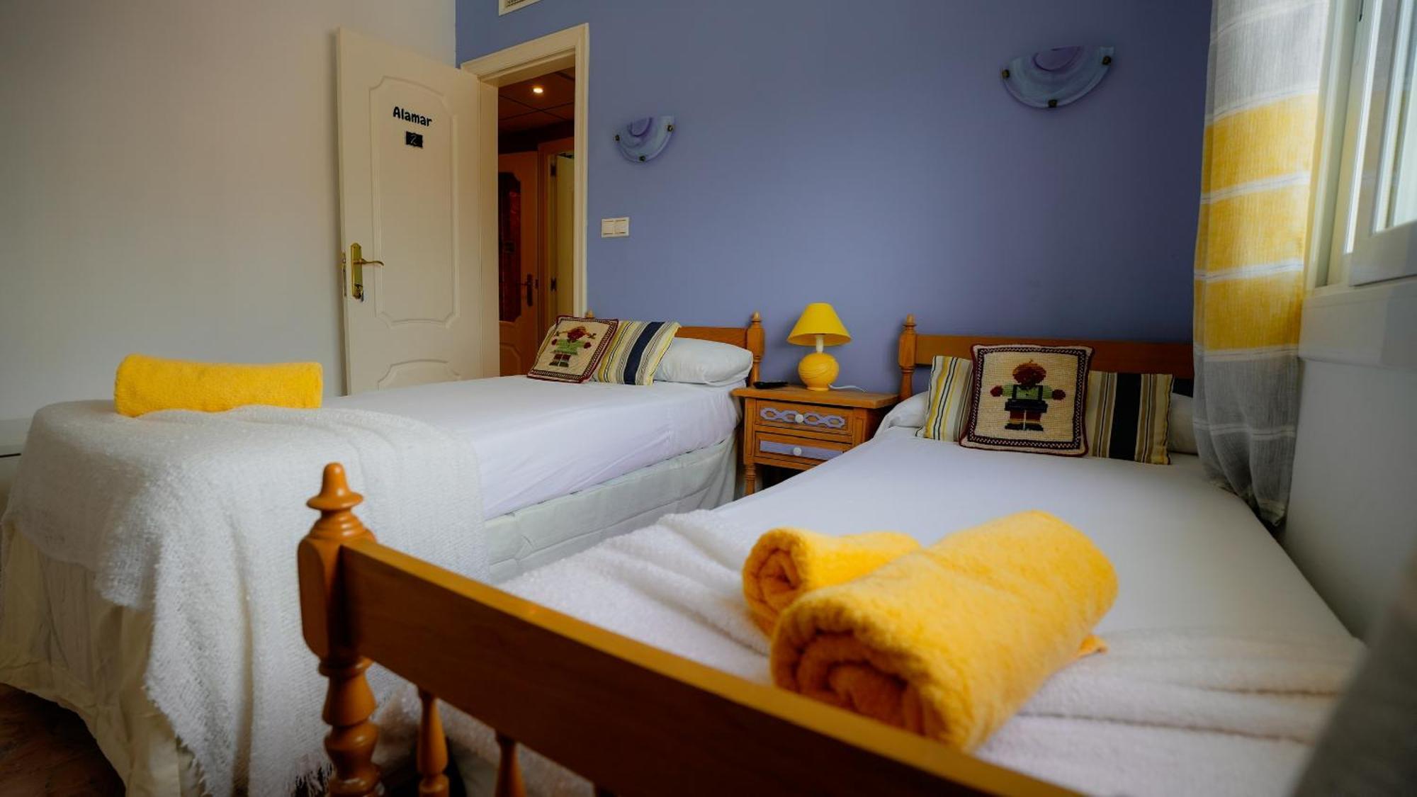 La Casa De Mima Bed & Breakfast Cubelles Room photo
